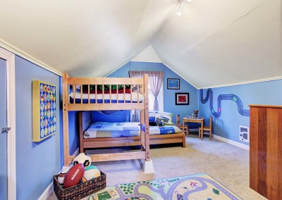 Boys Loft Bedroom – Creative Space